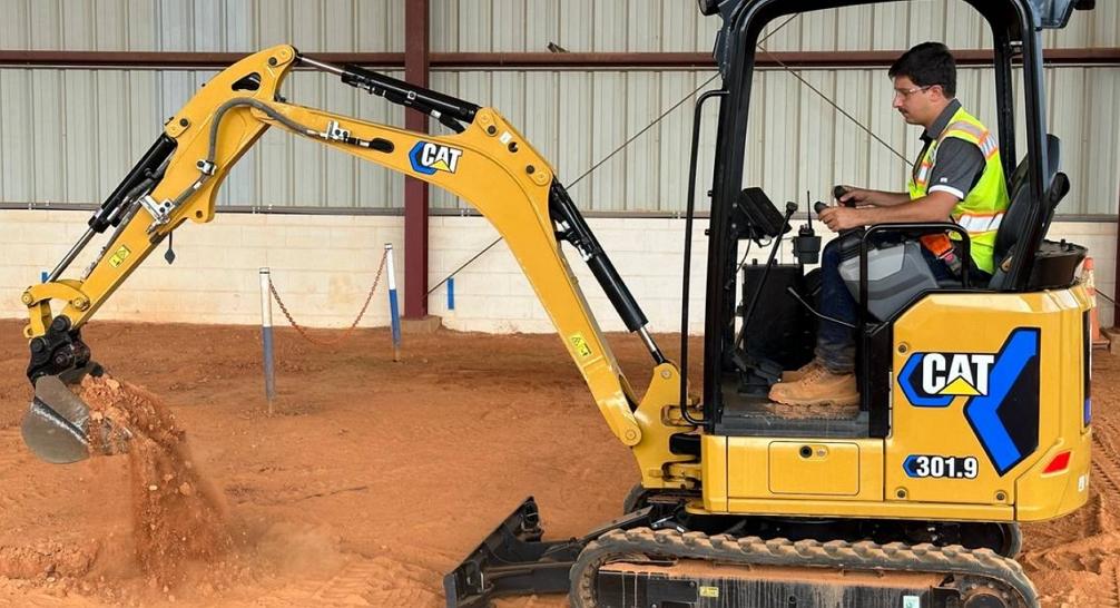 Caterpillar’s Pioneering Battery-Powered Construction Equipment Under Development in Clayton